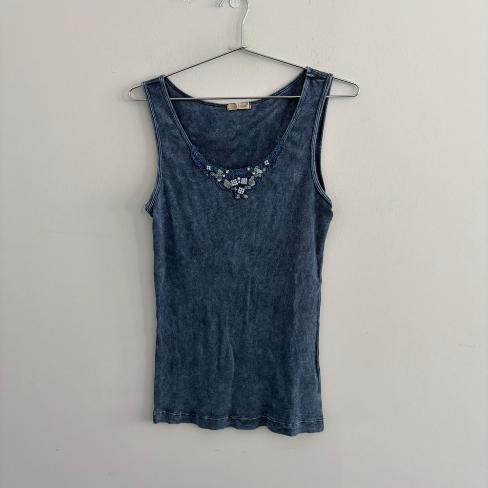 B. Friends Blue Acid Wash Ribbed Tank Top Beaded Floral XL